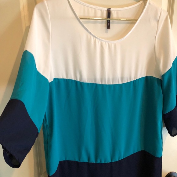 Mon Ami Tunic - Picture 3 of 6